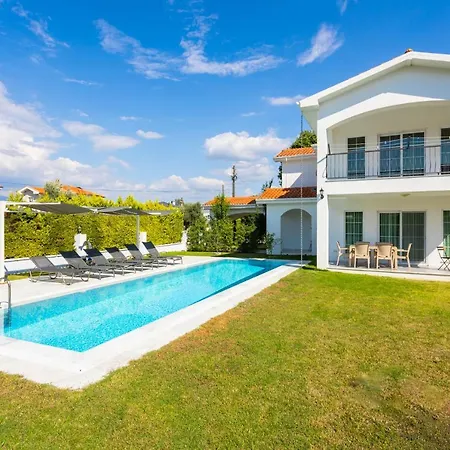 Crystal Villa
