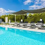 Crystal Villa